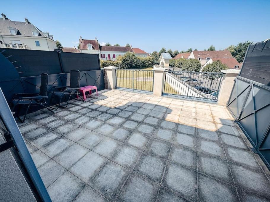 Studio Cosy Proche De Disney Magny-le-Hongre Exterior foto